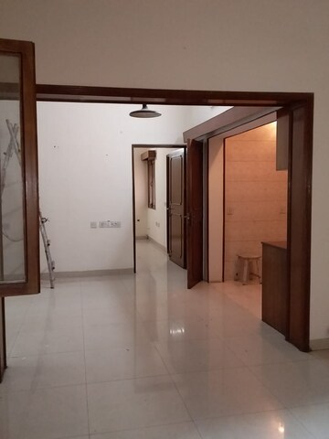  2 BHK Apartment at Vasant Kunj – for Sale