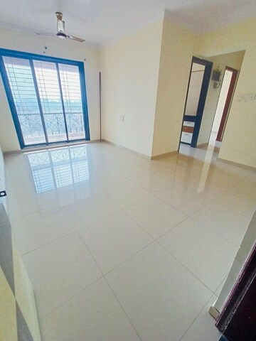 2 BHK Apartment For Rent in Hyde Park CHS, Kharghar