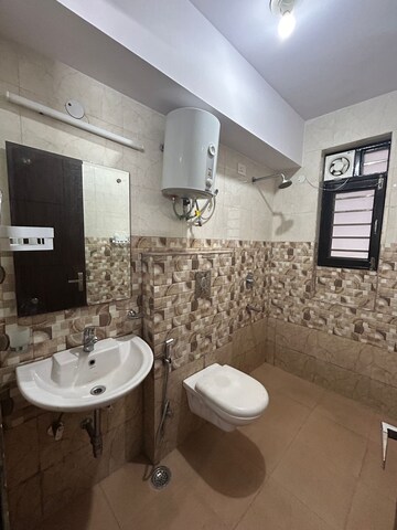 Bathroom in 2 BHK Builder Floor at Ansal Sushant Lok I, Sector 43 – for Rent
