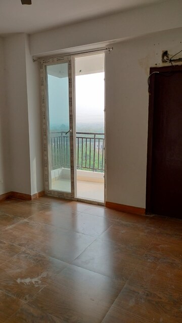 Room in 1 BHK Apartment at Kamothe – for Sale