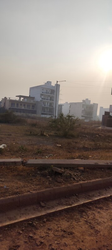  Plot For Sale in BPTP Parkland, Sector 75