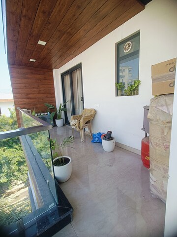 Balcony in 2 BHK Builder Floor at Builder Floor, Sector 28 – for Rent