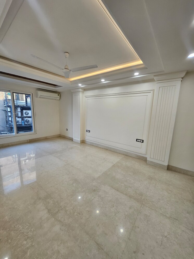 Master Bedroom, new rajinder nagar 4 Bedroom 375 Sq.Yd. Builder Floor In New Rajinder Nagar Delhi 7971026