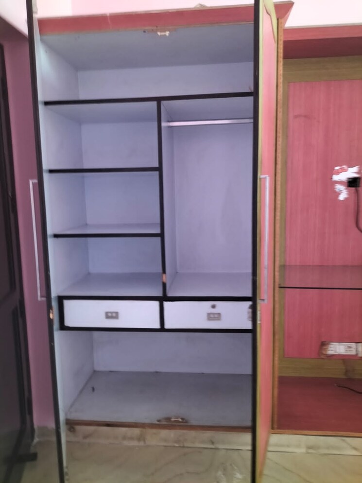 Bathroom, ansal-plaza-sector-23 2 Bedroom 1200 Sq.Ft. Builder Floor In Sector 23 Gurgaon 7971030