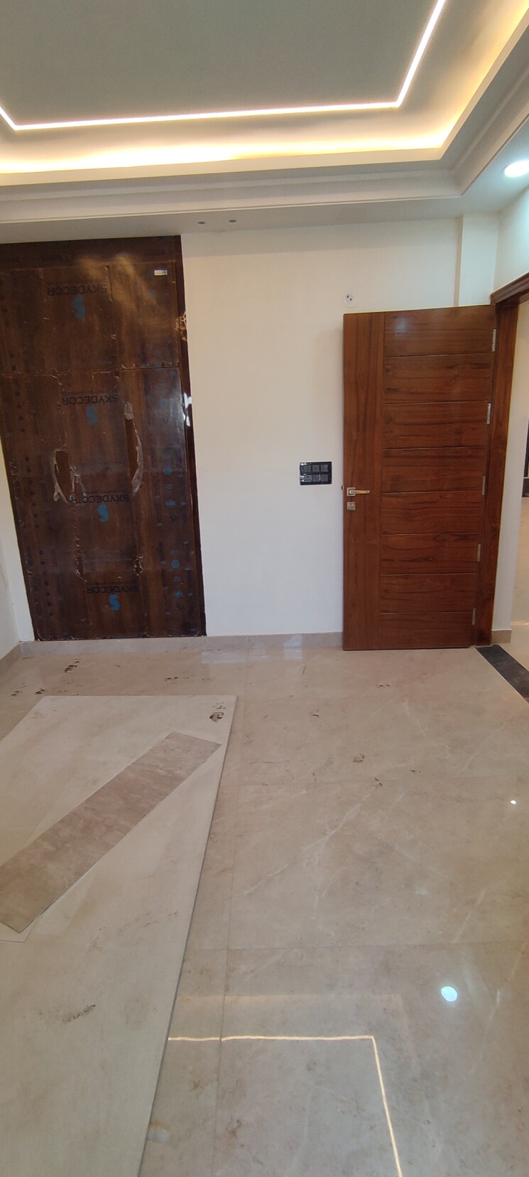 Kitchen, sector 85 3 Bedroom 2250 Sq.Ft. Builder Floor In Sector 85 Faridabad 7971088