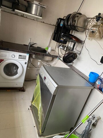 Master Bedroom in 2 BHK Apartment at Kondapur – for Rent