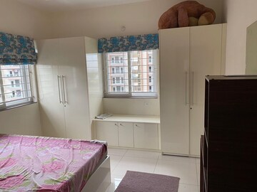 Bedroom in 2 BHK Apartment at Kondapur – for Rent