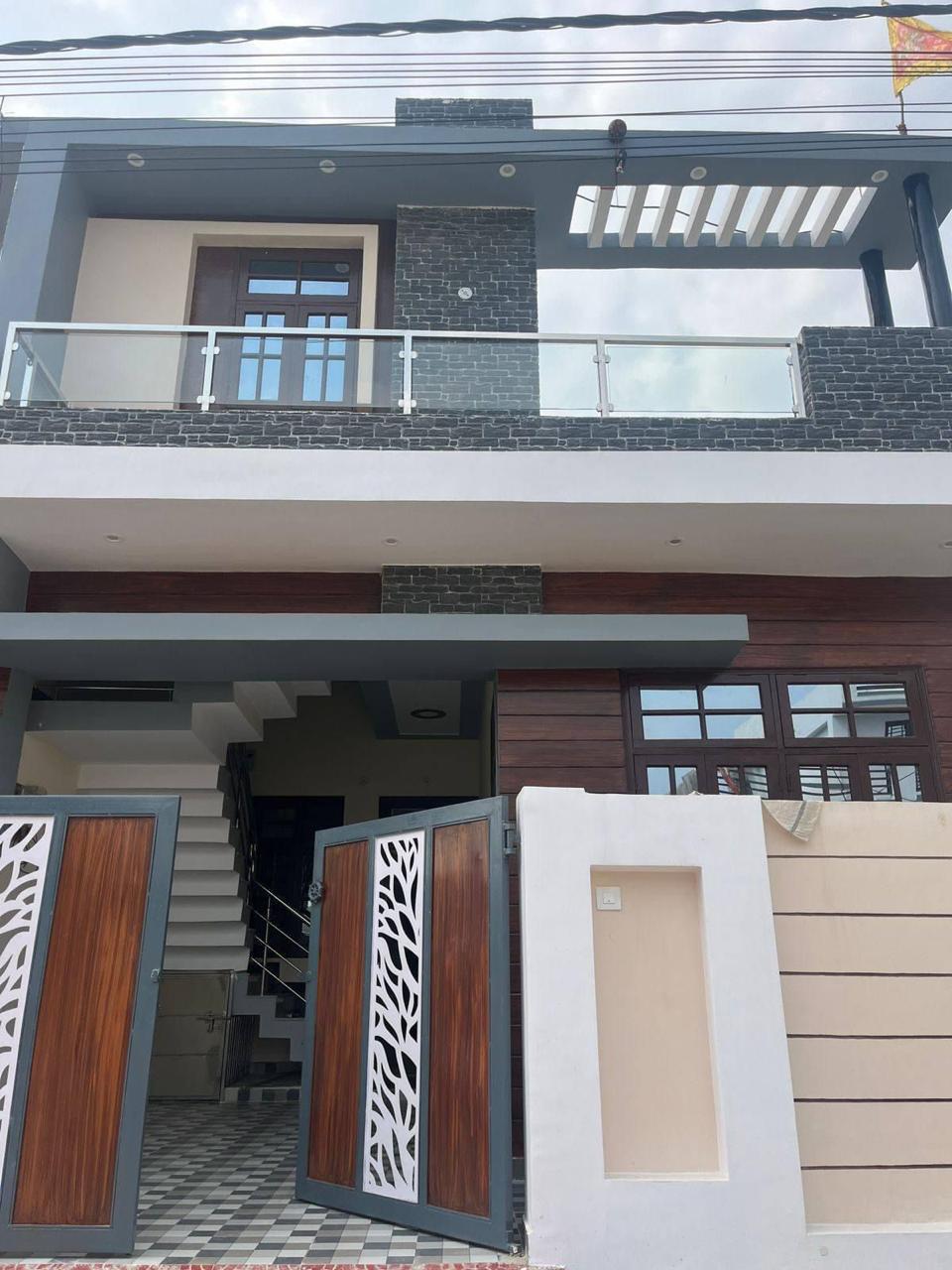 3 BHK + Pooja Room Independent House For Sale in Gomti Nagar