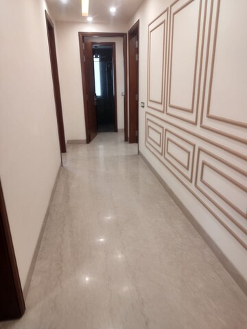  4 BHK Builder Floor at DLF Silver Oaks, Sector 26 – for Rent