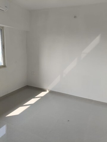 Bedroom in 2 BHK Apartment at Omkar Signet, Malad East – for Rent