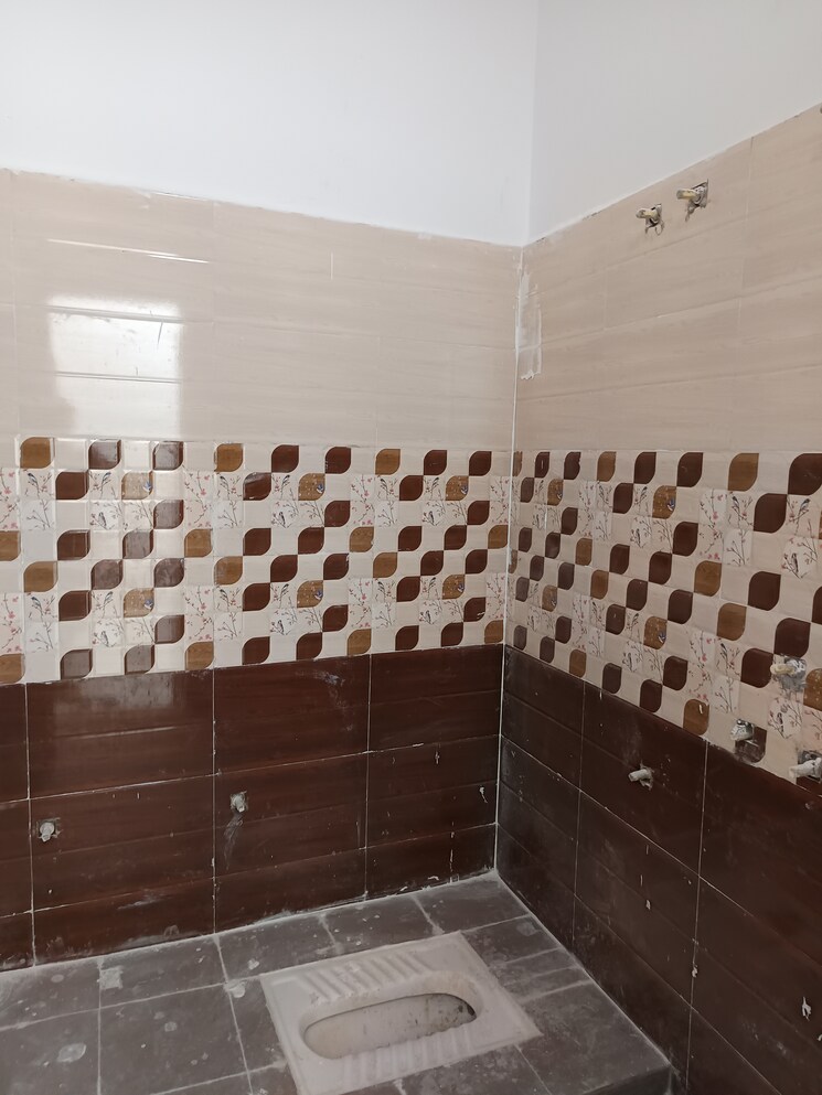 Bathroom, swapnil-city 3 Bedroom 1550 Sq.Ft. Independent House In Bijnor Lucknow 7971246