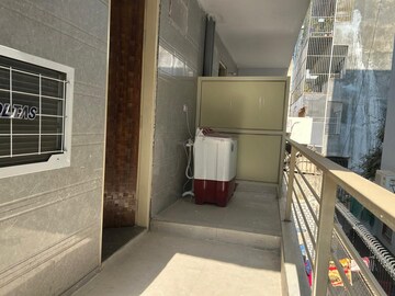 Kitchen in 1.5 BHK Builder Floor at Sector 28 – for Rent