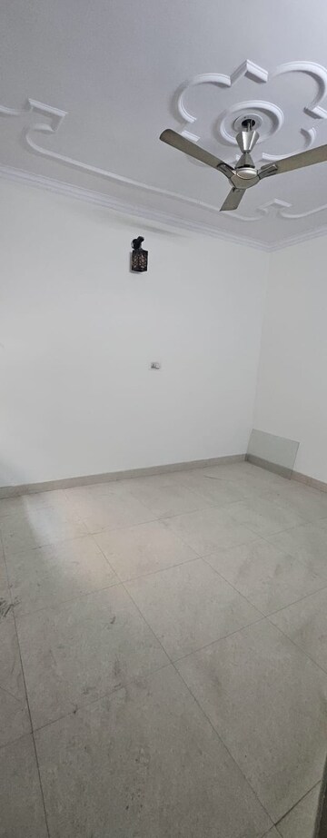 Room in 2 BHK Apartment at Sector 19, Dwarka – for Rent