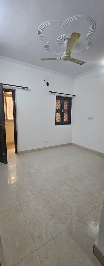 Room in 2 BHK Apartment at Sector 19, Dwarka – for Rent