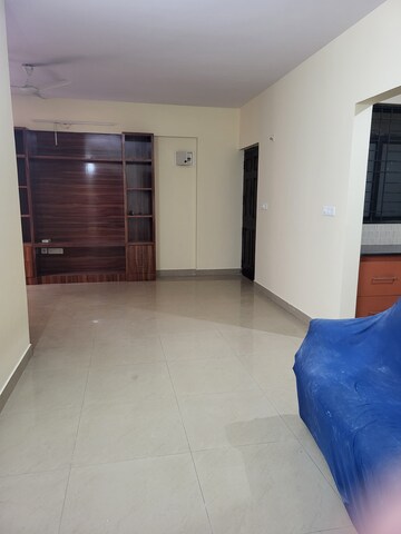 Room in 2.5 BHK Apartment at Provident Harmony, Thanisandra Main Road – for Rent