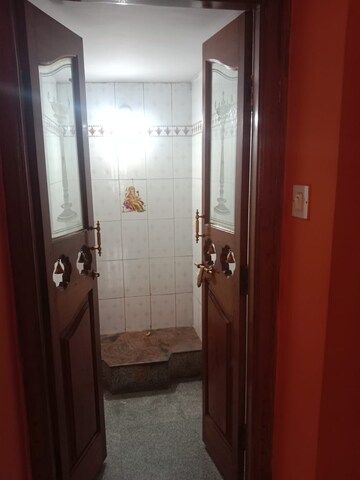  2 BHK Builder Floor at Jafrapur – for Rent