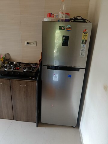Furnished Amenities in 1 BHK Apartment at Sindhi Society, Chembur – for Rent