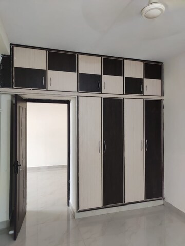 Room in 3 BHK Apartment at Mahadevpura – for Rent