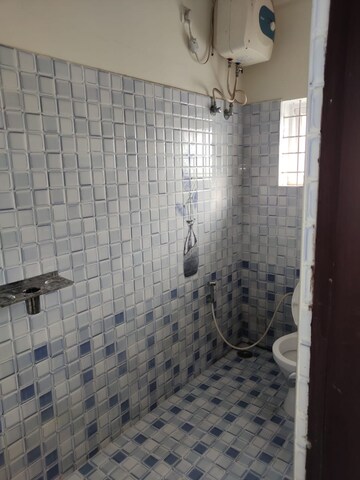 Bathroom in 3 BHK Apartment at Mahadevpura – for Rent