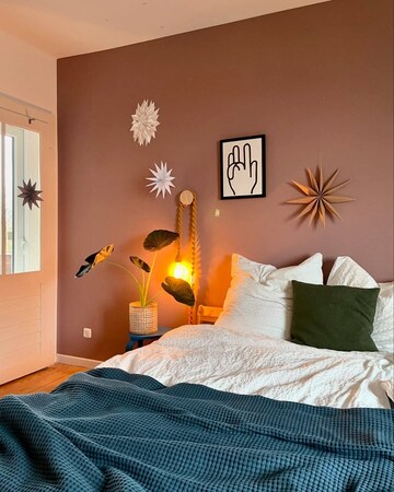 Bedroom in 2.5 BHK Builder Floor at Krishna Nagar – for Rent