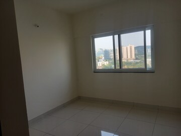 Room in 3 BHK Apartment at Purva Silversands, Mundhwa – for Rent