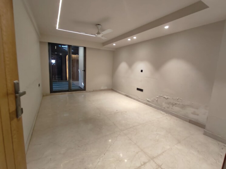 Room, dlf-the-grove 4 Bedroom 270 Sq.Yd. Builder Floor In Sector 54 Gurgaon 7971432