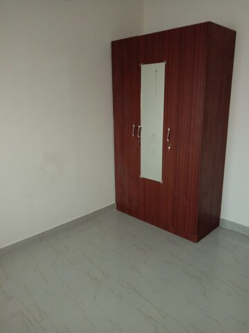 Room in 1 BHK Apartment at Doddanekkundi – for Rent