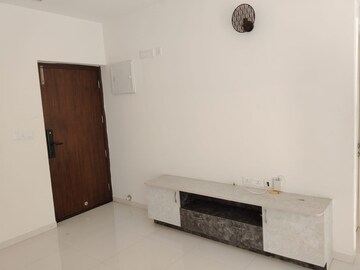 Room in 2 BHK Apartment at Casagrand Lorenza, Kogilu – for Rent