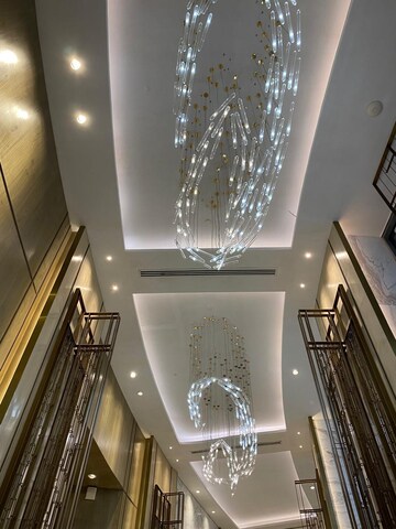 Furnished Amenities in 4 BHK Apartment at Lodha World One, Worli – for Sale