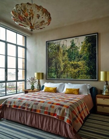 Bedroom in 2.5 BHK Builder Floor at Krishna Nagar – for Rent