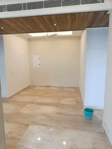 Room in 2 BHK Apartment at Ambience Creacions, Sector 22 – for Rent