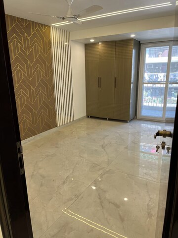 Room in 3 BHK Apartment at Sector 11 Dwarka – for Rent
