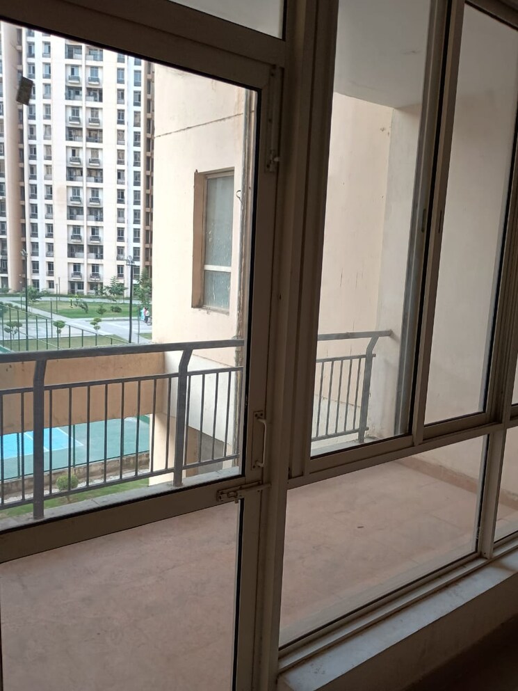 Balcony, antriksh-golf-view 2 Bedroom 1140 Sq.Ft. Apartment In Sector 78 Noida 7971655