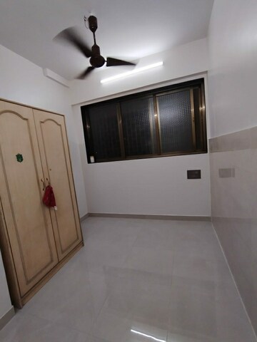 Master Bedroom in 1 BHK Apartment at Kurla West – for Rent