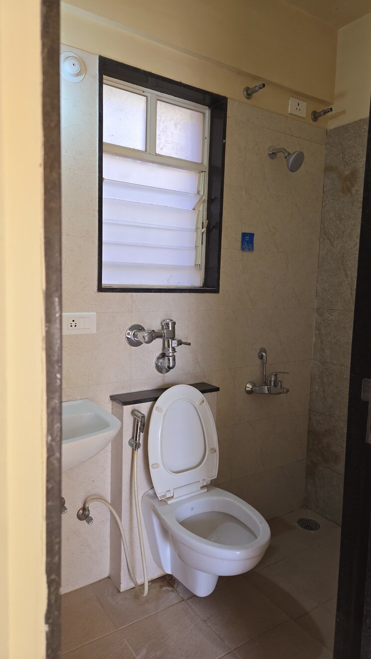 Bathroom, nyati-elan 2 Bedroom 553 Sq.Ft. Apartment In Wagholi Pune 7971666
