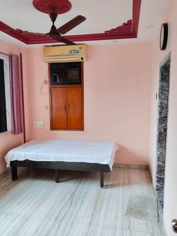 Bedroom in 2 BHK Apartment at Dadar West – for Rent