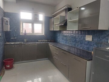 Kitchen in 3 BHK Builder Floor at Sector 28 – for Rent