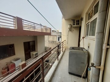 Balcony in 3 BHK Builder Floor at Sector 28 – for Rent