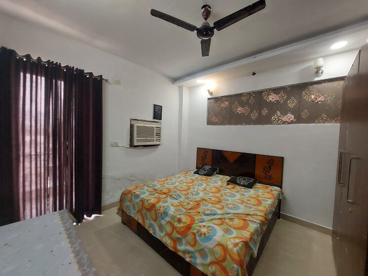 Bedroom, sector 28 3 Bedroom 300 Sq.Yd. Builder Floor In Sector 28 Gurgaon 7971733