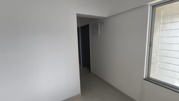 Room in 3 BHK Apartment at Majestique 38 Park Majestique, Undri – for Rent