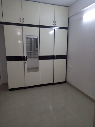 Room in 2 BHK Apartment at Urapakkam – for Sale