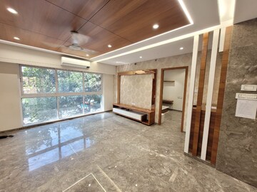 Room in 4 BHK Apartment at Chembur – for Rent