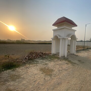  Plot – Exterior View View at Gosainganj - for Sale