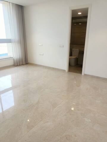 Room in 1 BHK Apartment at Hiranandani Estate Solitaire C, Ghodbunder Road – for Sale