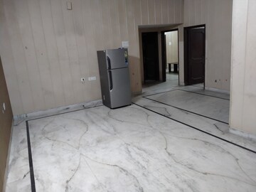 Room in 3 BHK Apartment at Skynet Towers, Patiala Road – for Rent