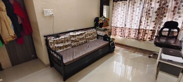 Bedroom in 2 BHK Apartment at Ratna Deep CHS, Chembur – for Rent