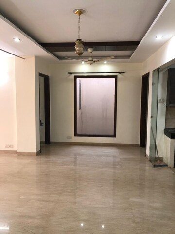 Room in 3 BHK Apartment at Malviya Nagar – for Rent
