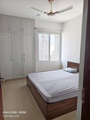 Bedroom in 3 BHK Apartment at Amrapali Golf Homes, Sector 4, Greater Noida – for Rent