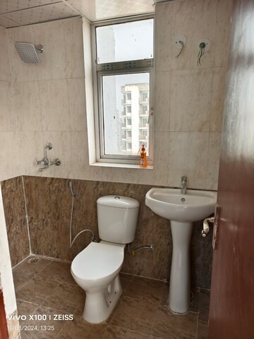 Bathroom in 3 BHK Apartment at Amrapali Golf Homes, Sector 4, Greater Noida – for Rent