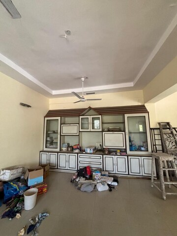 Furnished Amenities in 4 BHK Apartment at Jimmy Tower Apartment, Kopar Khairane – for Sale